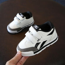 Load image into Gallery viewer, HaoChengJiaDe New Fashion Summer Children Shoes Flat Boys Girls Sandals Breathable Soft Kids Sports Sneakers Unisex EU 21-30